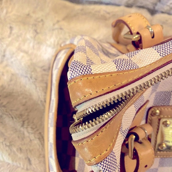 ✨ Authentic Louis Vuitton Damier Azur Berkeley Boston Handbag GUC. ✨ - Picture 8 of 9